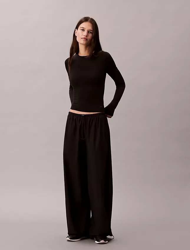 Tricou slim din nailon elastic Tricou slim din nailon elastic