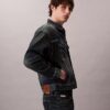 Trucker Jacket din denim în stilul anilor ’90
