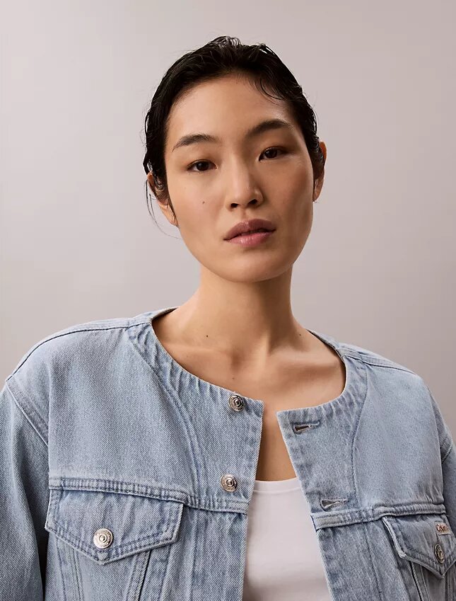 Trucker Jacket scurtă din denim, fără guler Trucker Jacket scurtă din denim, fără guler
