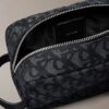 Trusă de toaletă cu monogramă pe toată suprafața