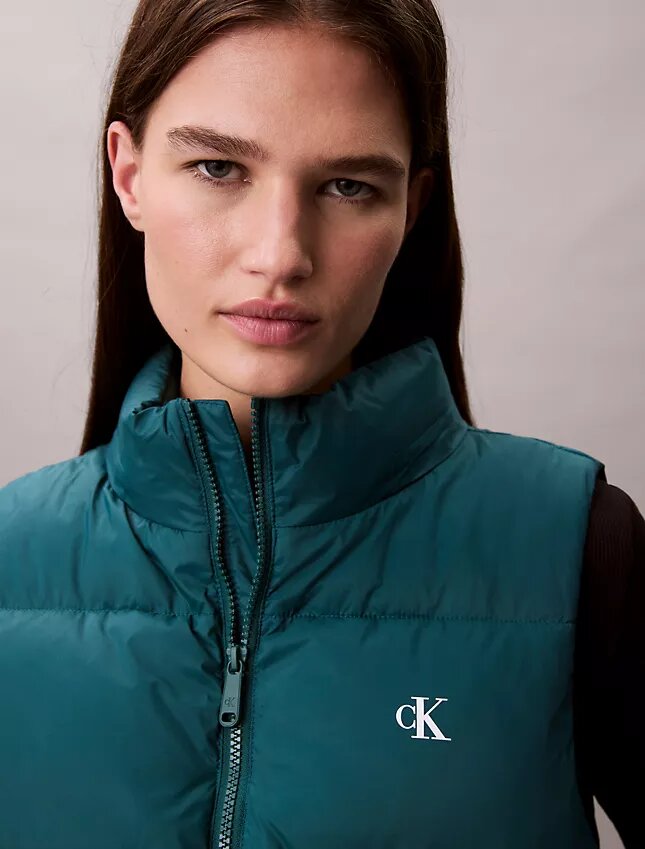 Vestă matlasată din nailon cu Monogram Vestă matlasată din nailon cu Monogram